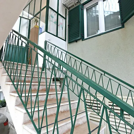 San شقة